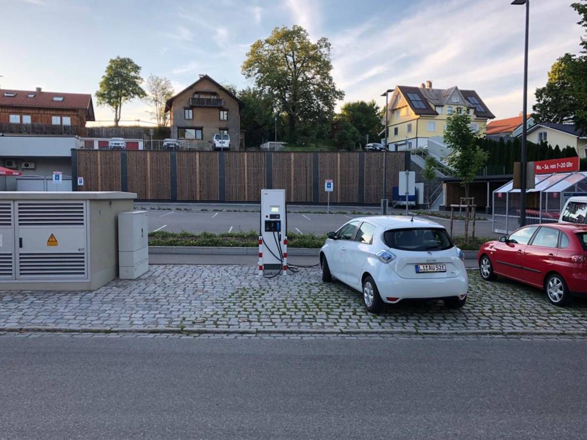 E-Ladestation am REWE Scheidegg E-Ladestation am REWE Scheidegg